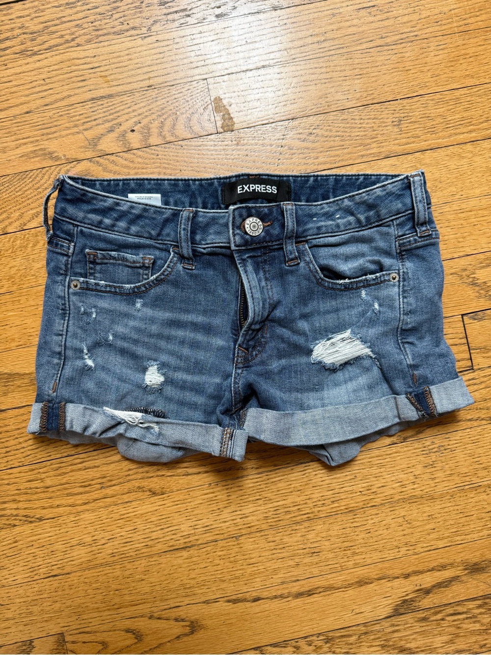 Express Women's Blue Distressed Denim Rolled-Hem Shorts